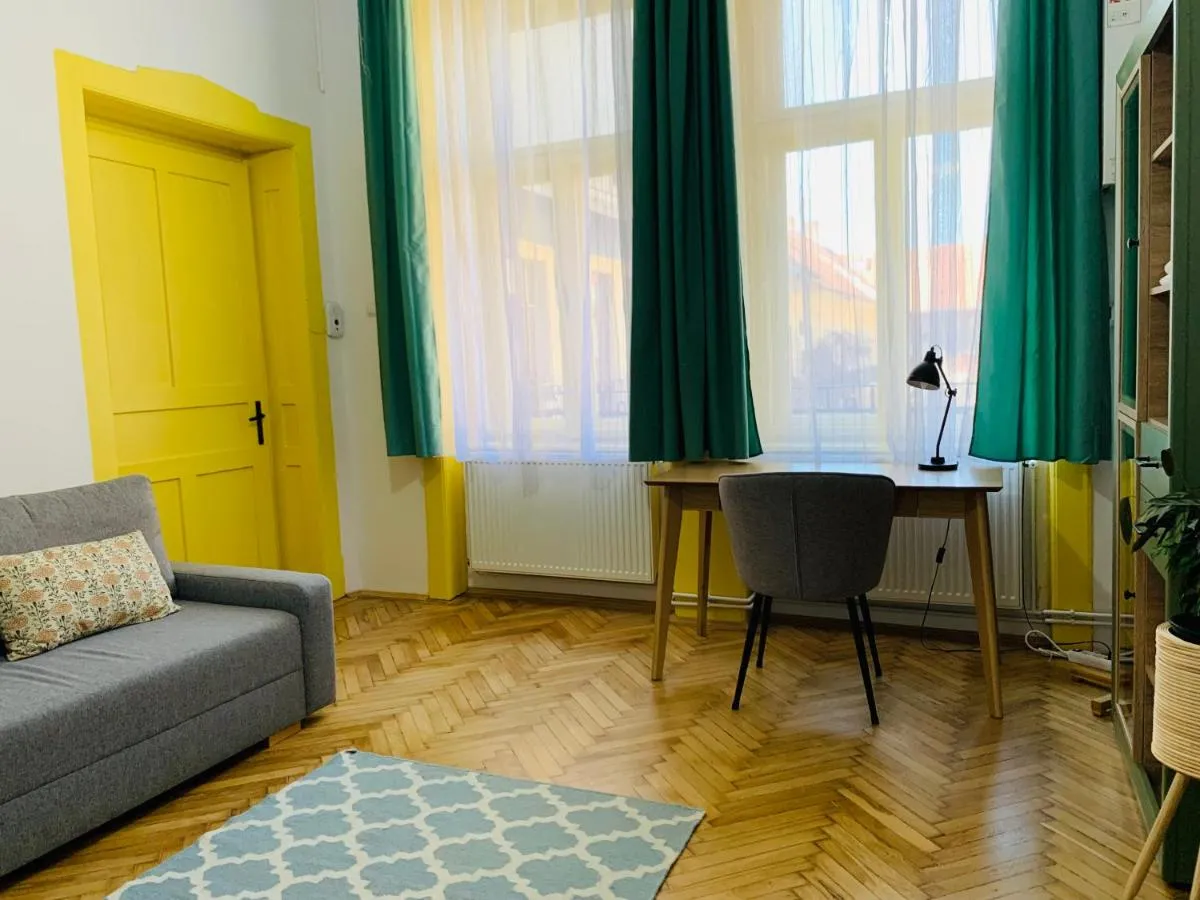 Image 1 of 1900 Vetus Central Apartment