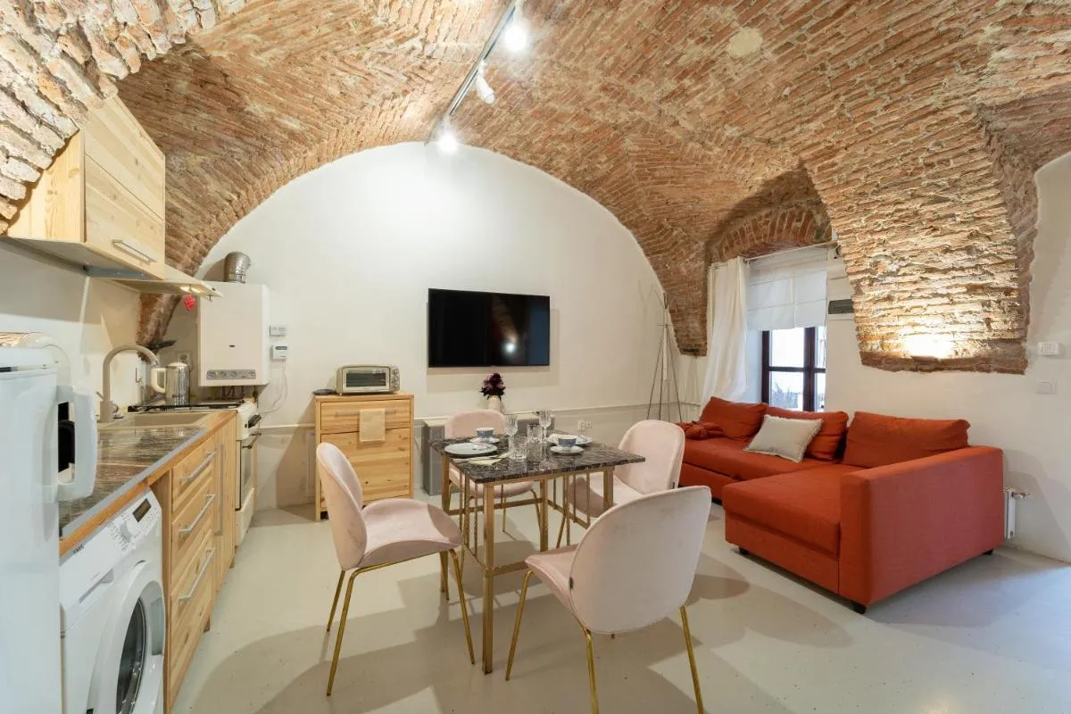 Image 3 of 5* luxury in Unirii square.
