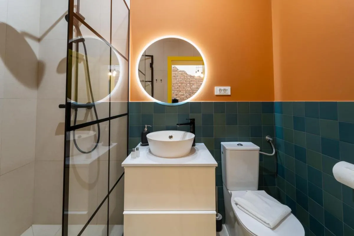 Image 6 of 5 star Luxury Studio-Old Town Center