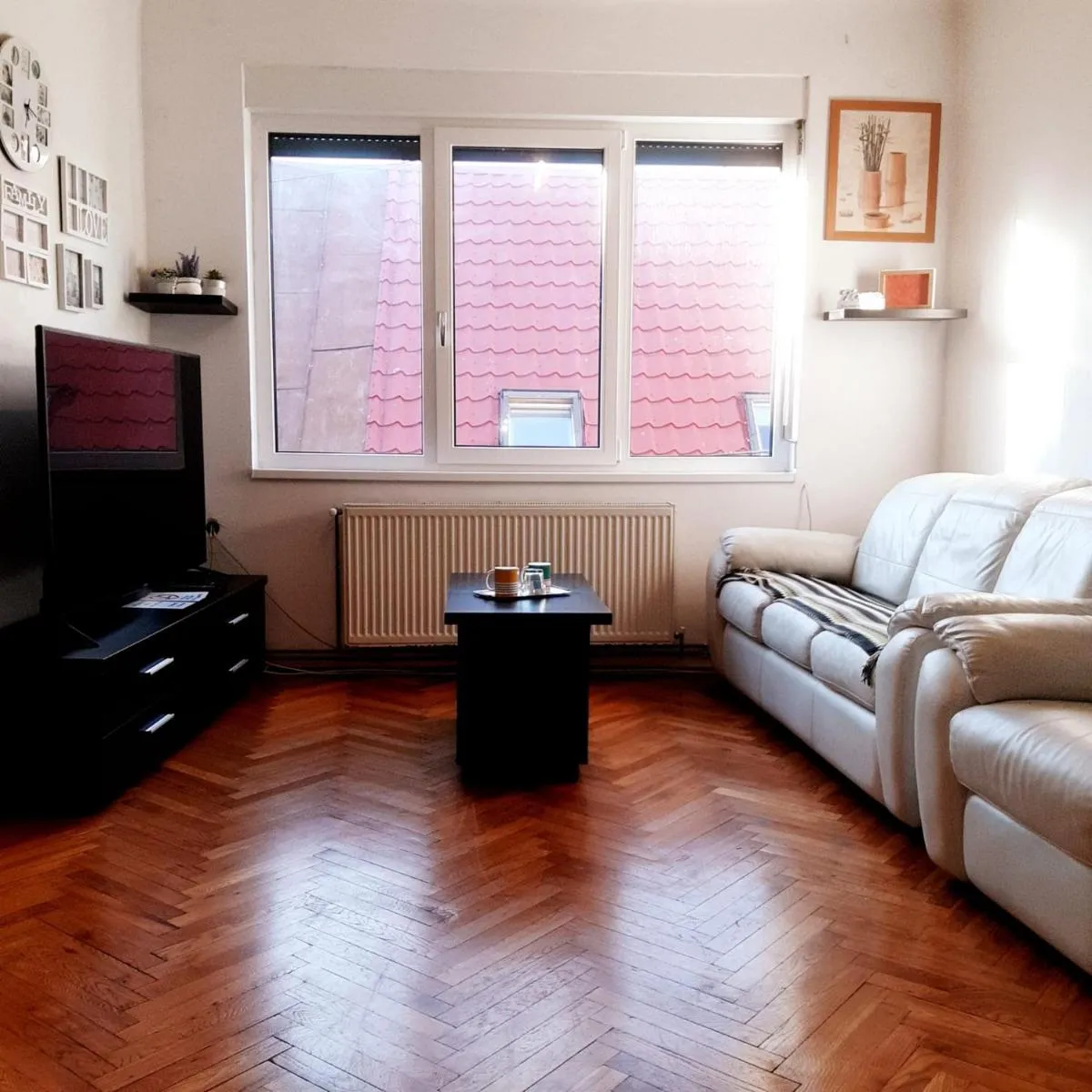 Image 2 of APARTMENT POPS 2