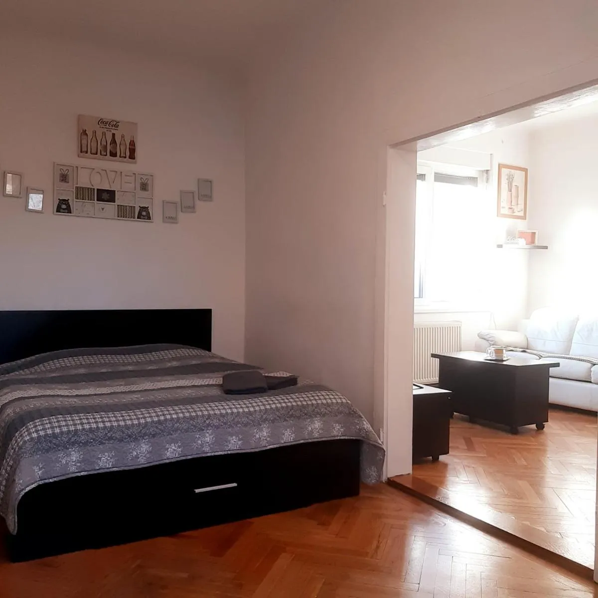 Image 4 of APARTMENT POPS 2