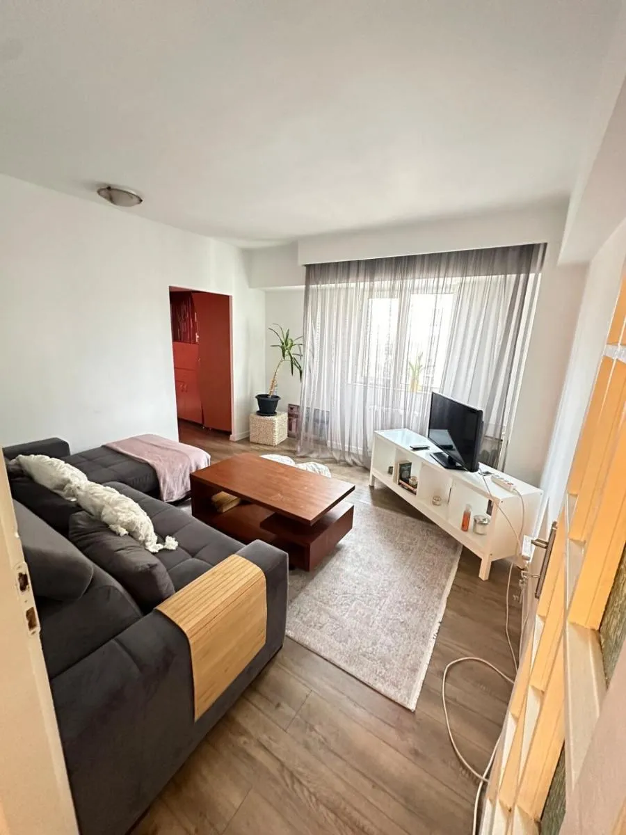 Image 4 of Andreea home