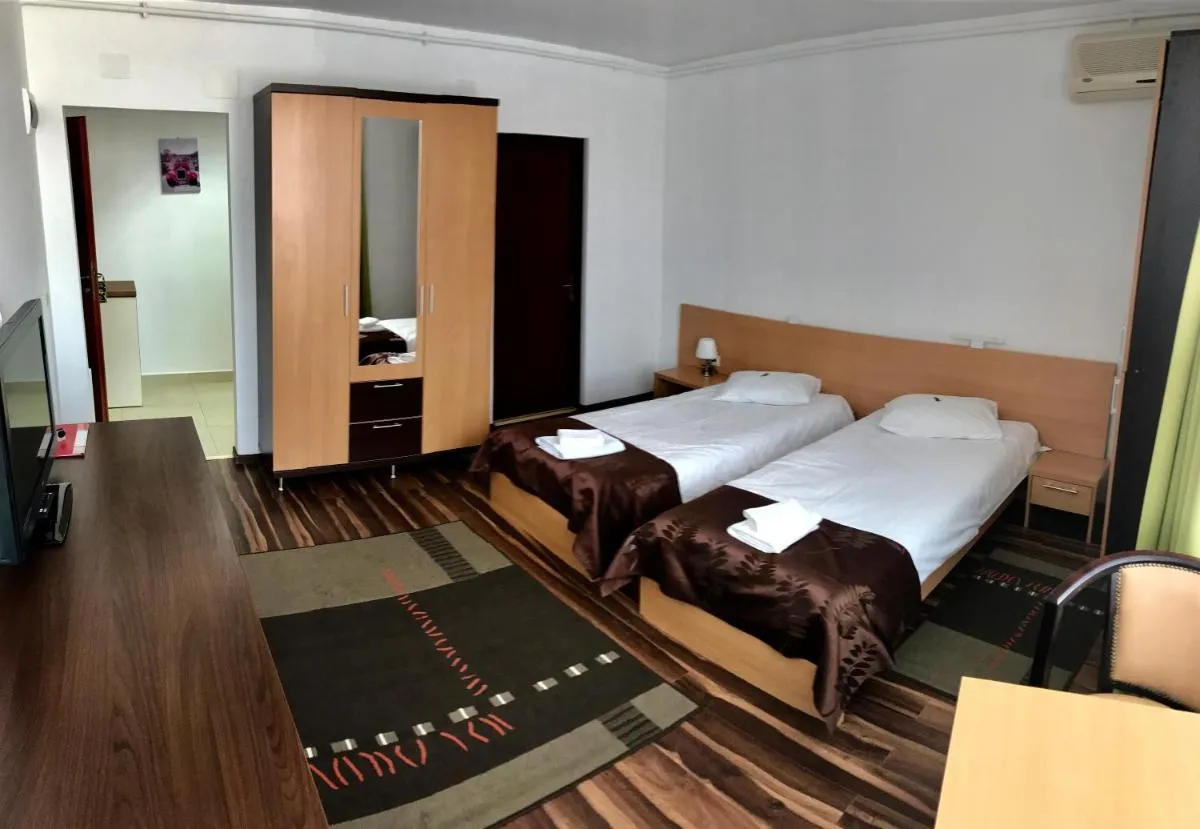 Image 1 of ApartHotel Zorilor