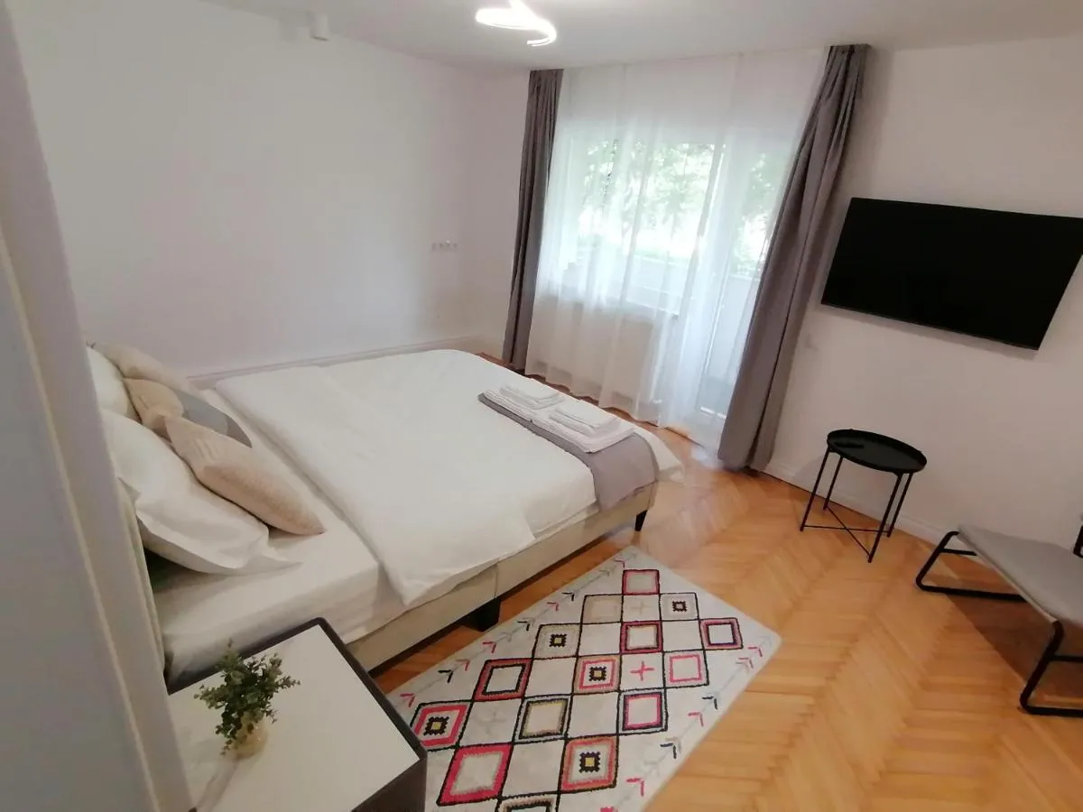 Image 2 of Apartament Ella 2 camere semicentral