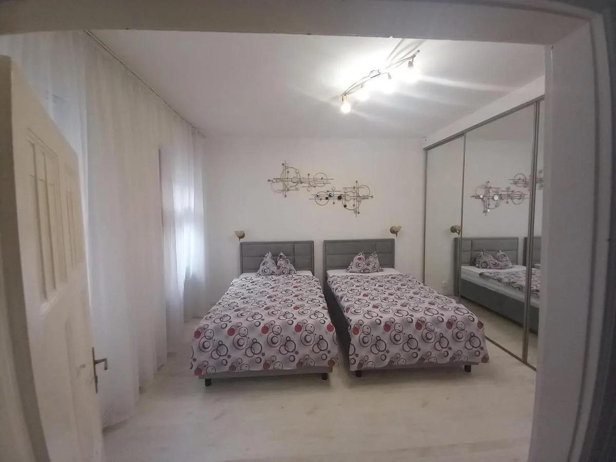 Image 2 of Apartament Eroilor