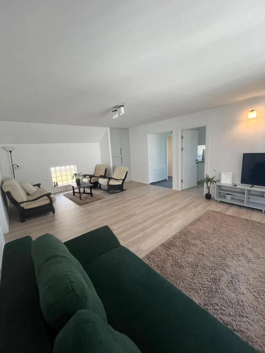 Image 3 of Apartament cu curte Gruia
