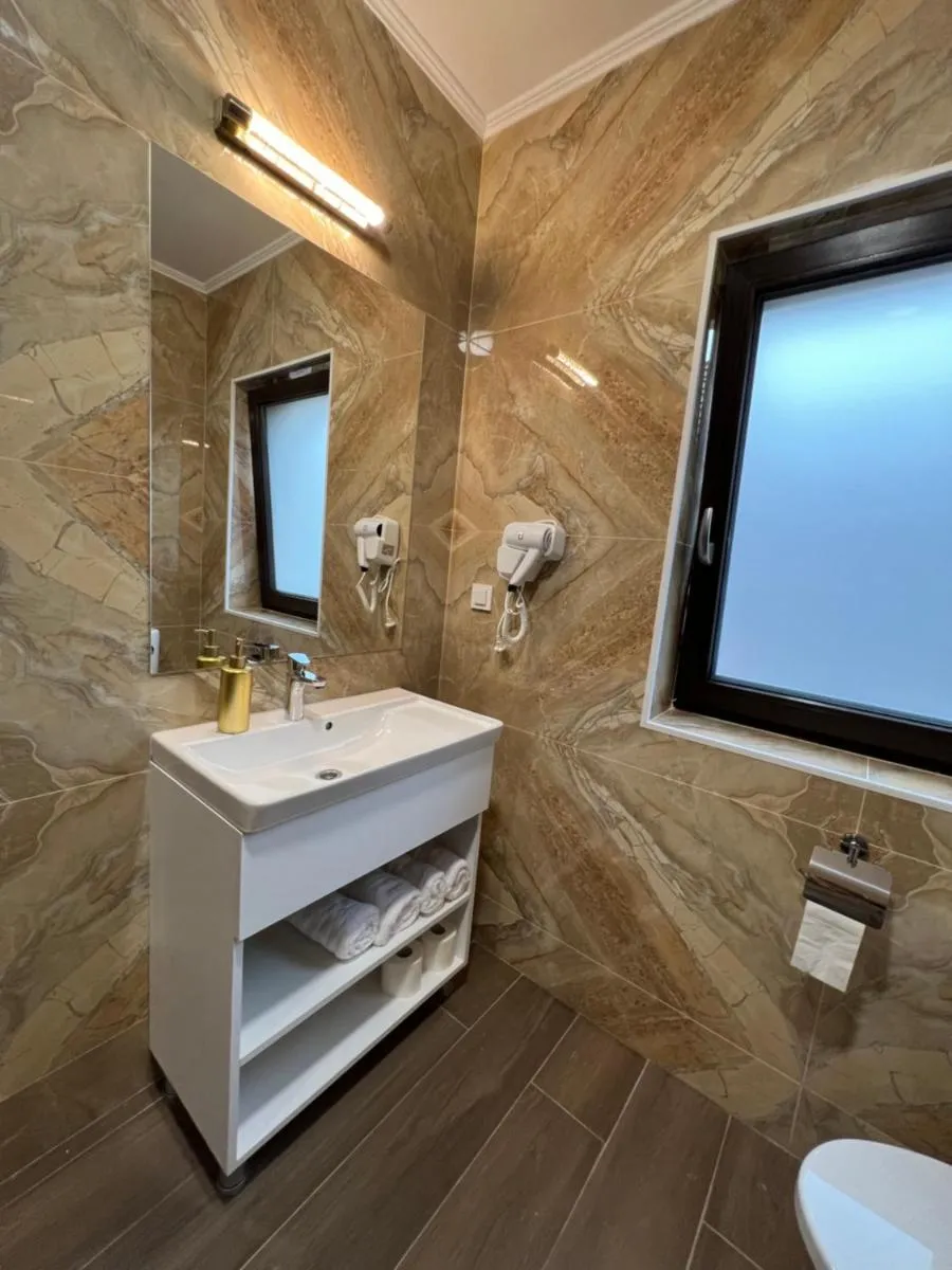 Image 2 of Aparthotel Plevnei 3