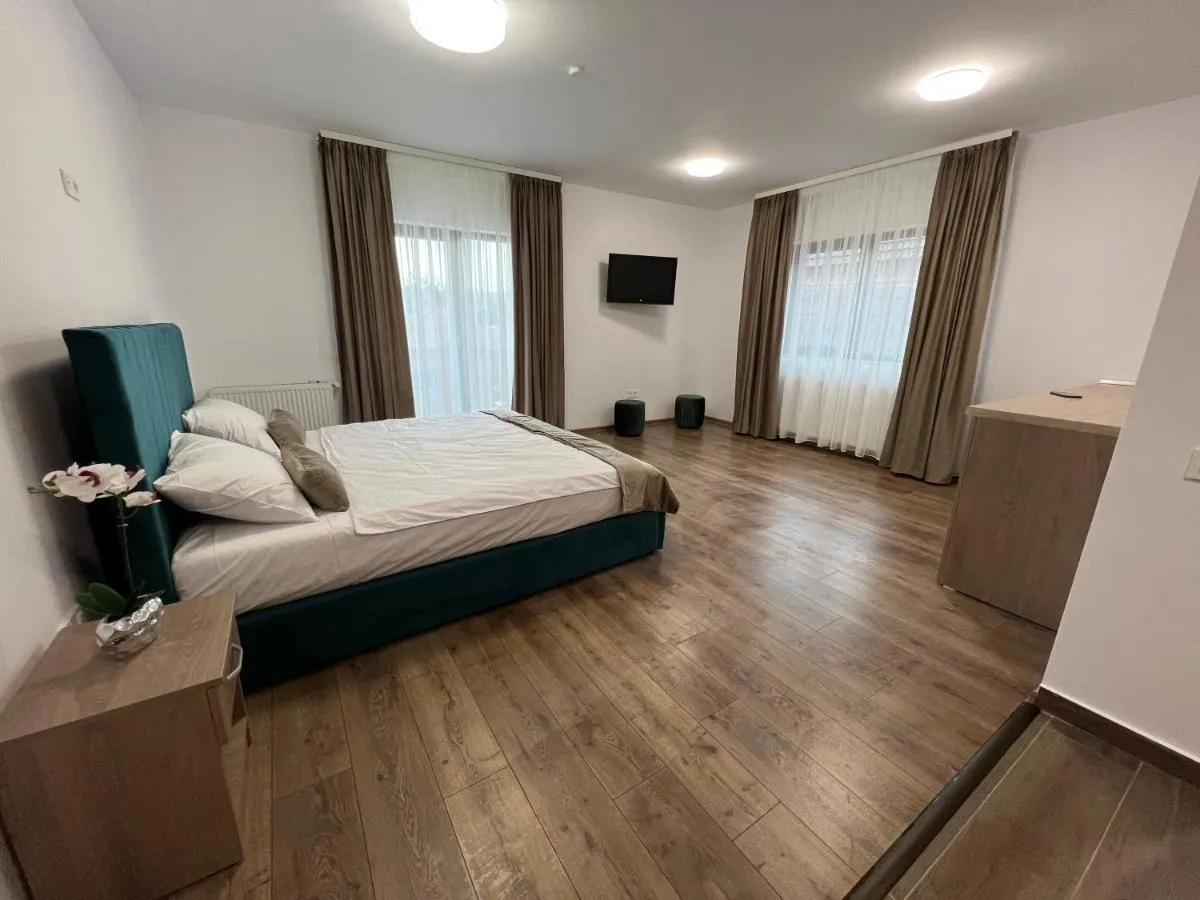 Image 1 of Aparthotel Plevnei 3