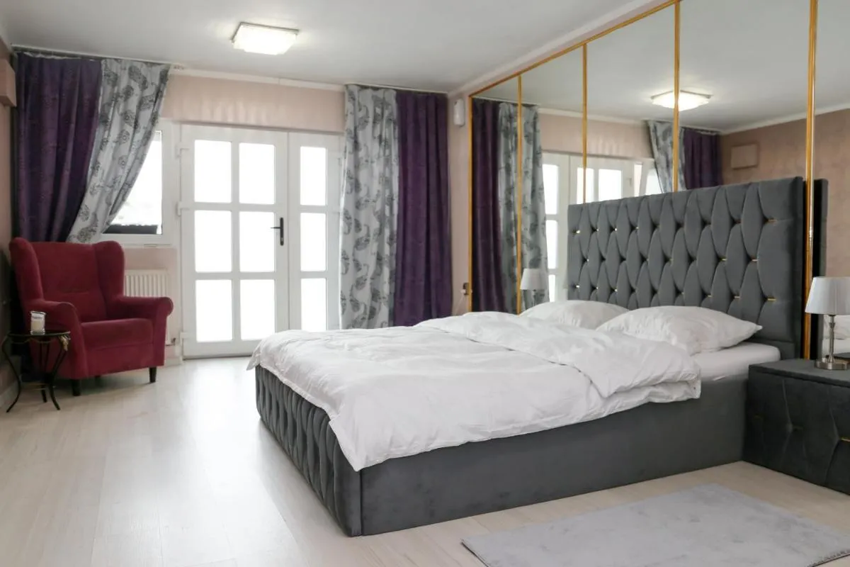 Image 1 of Azur House