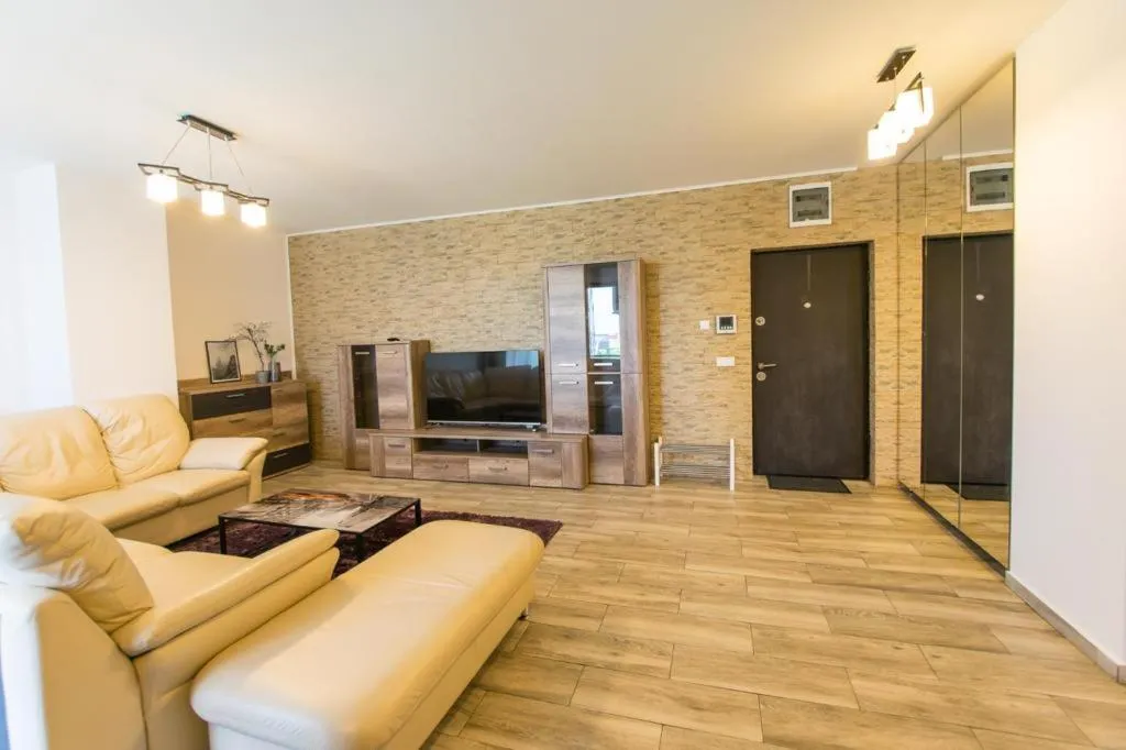 Image 5 of Beige Apartment Riviera