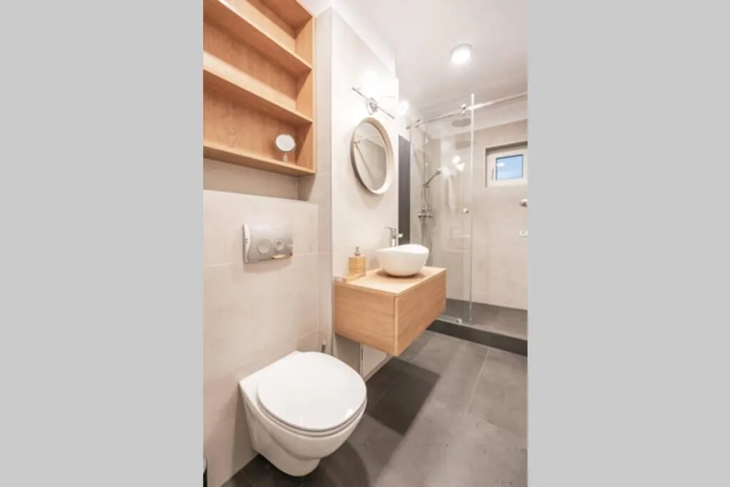 Image 6 of Briana Luxury Sky View Studio
