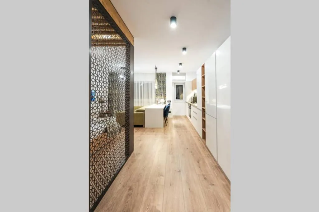 Image 5 of Briana Luxury Sky View Studio
