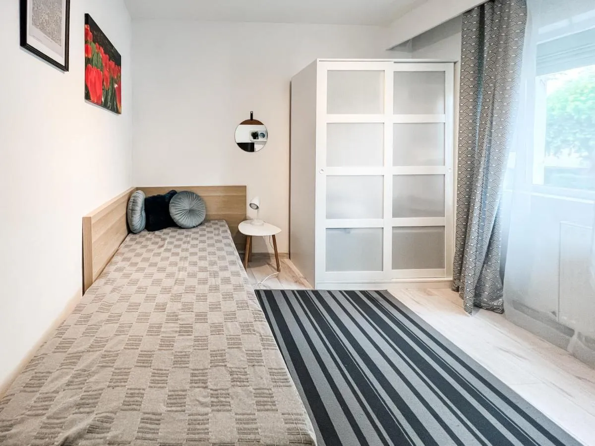 Image 5 of Bright and beautiful Grigorescu apartment