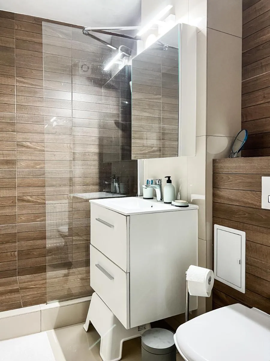Image 4 of Bright and beautiful Grigorescu apartment