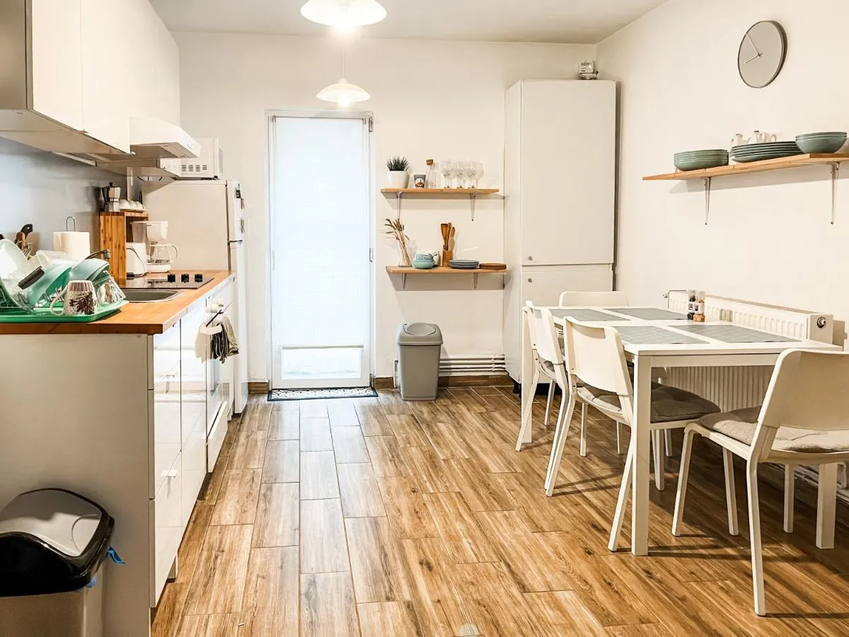 Image 6 of Bright and beautiful Grigorescu apartment