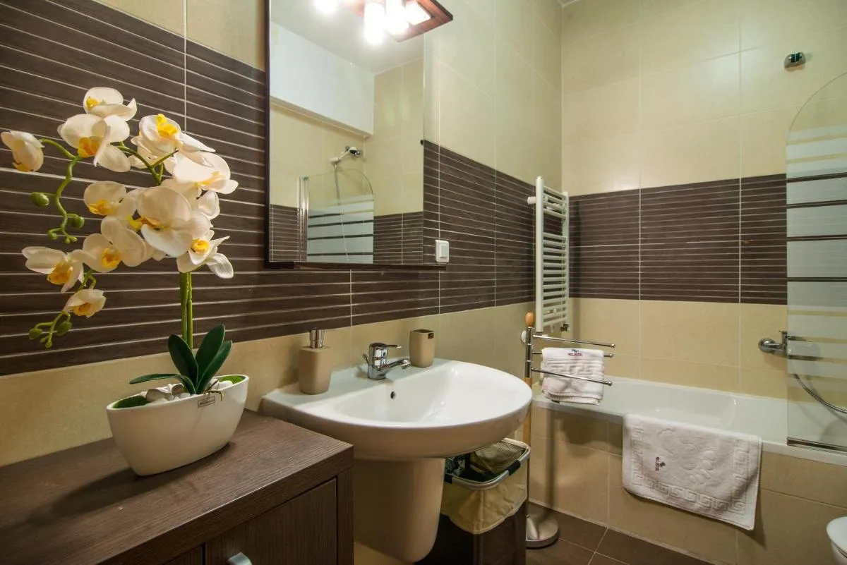 Image 1 of Business Apartments