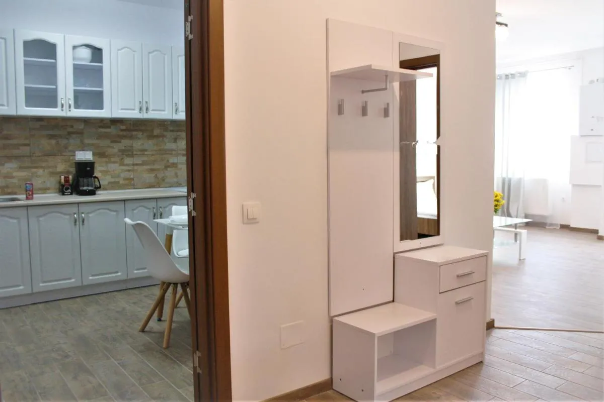 Image 1 of CONTEMPORARY Vibe – PARIS 3