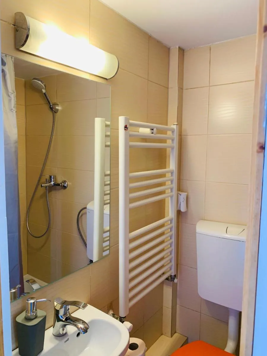 Image 4 of Central Cozy Apartment