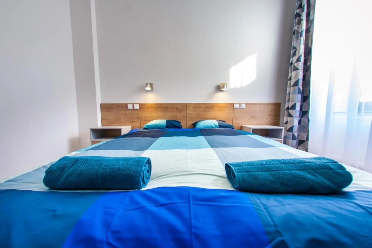 Image 5 of Central Luxury 1