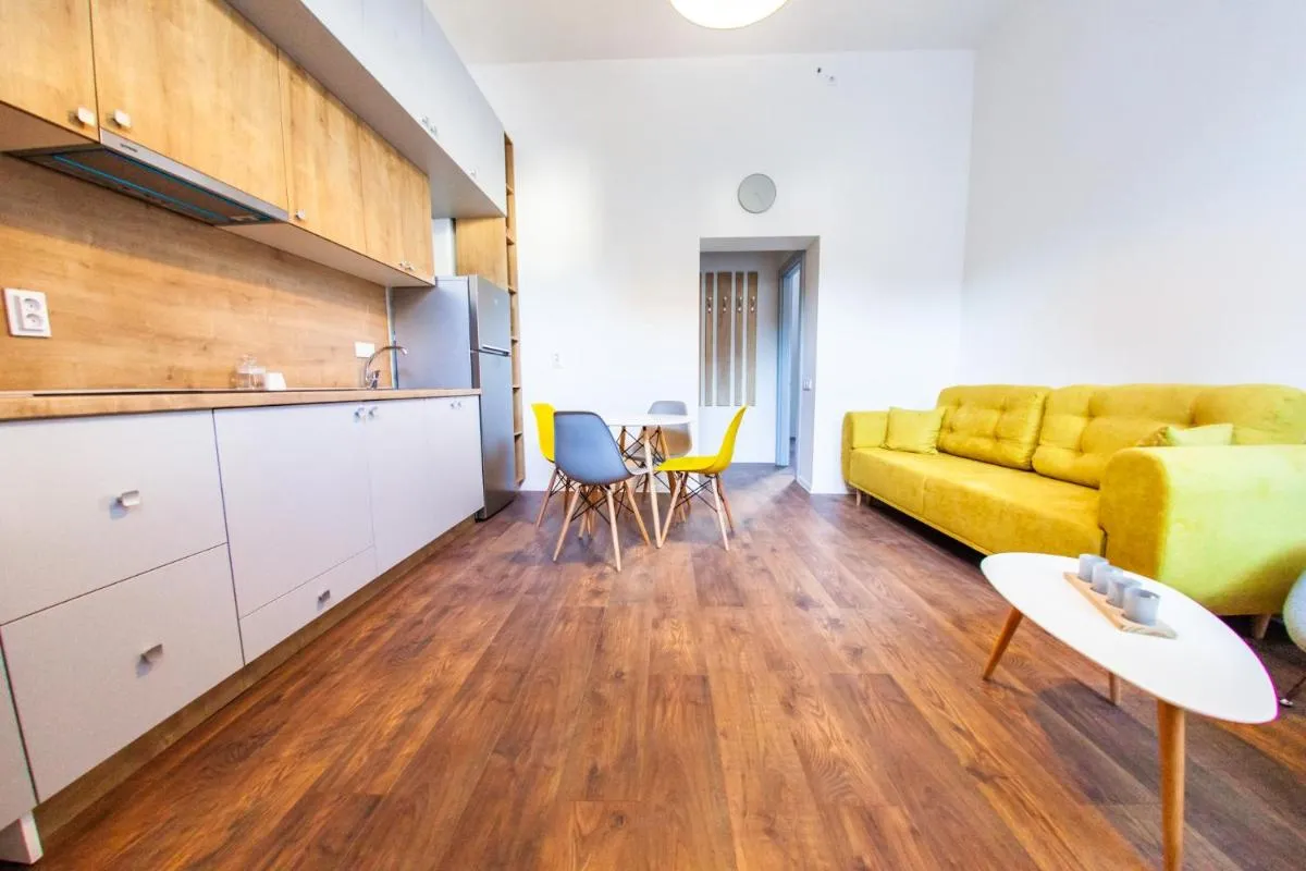 Image 6 of Central Luxury 2