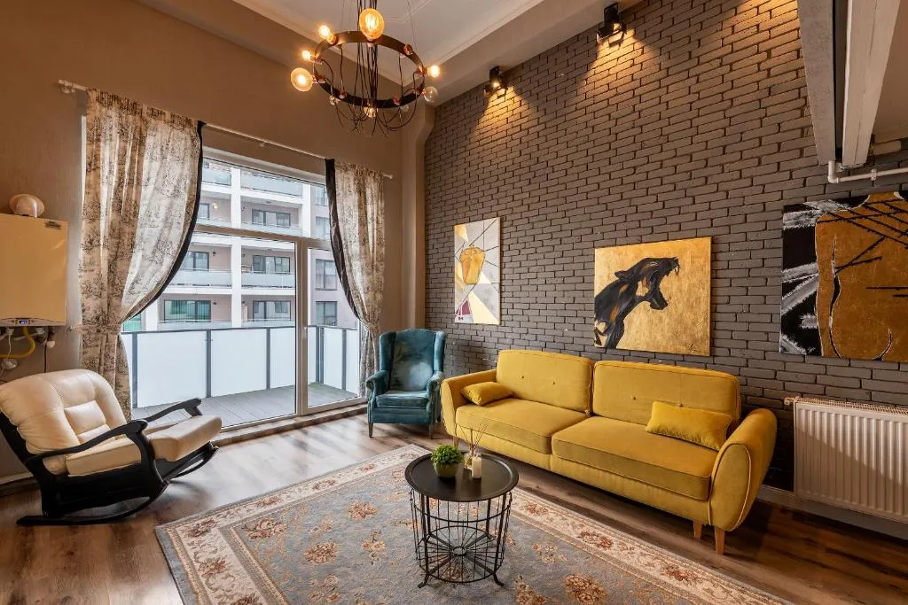 Image of Central Retreat, FREE Private Parking