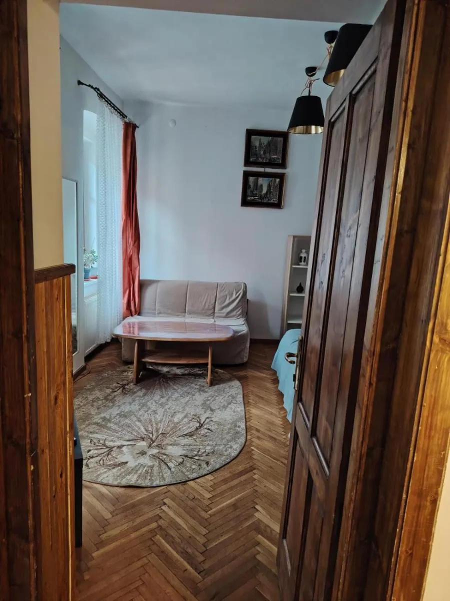 Image 3 of Central Spot Cluj