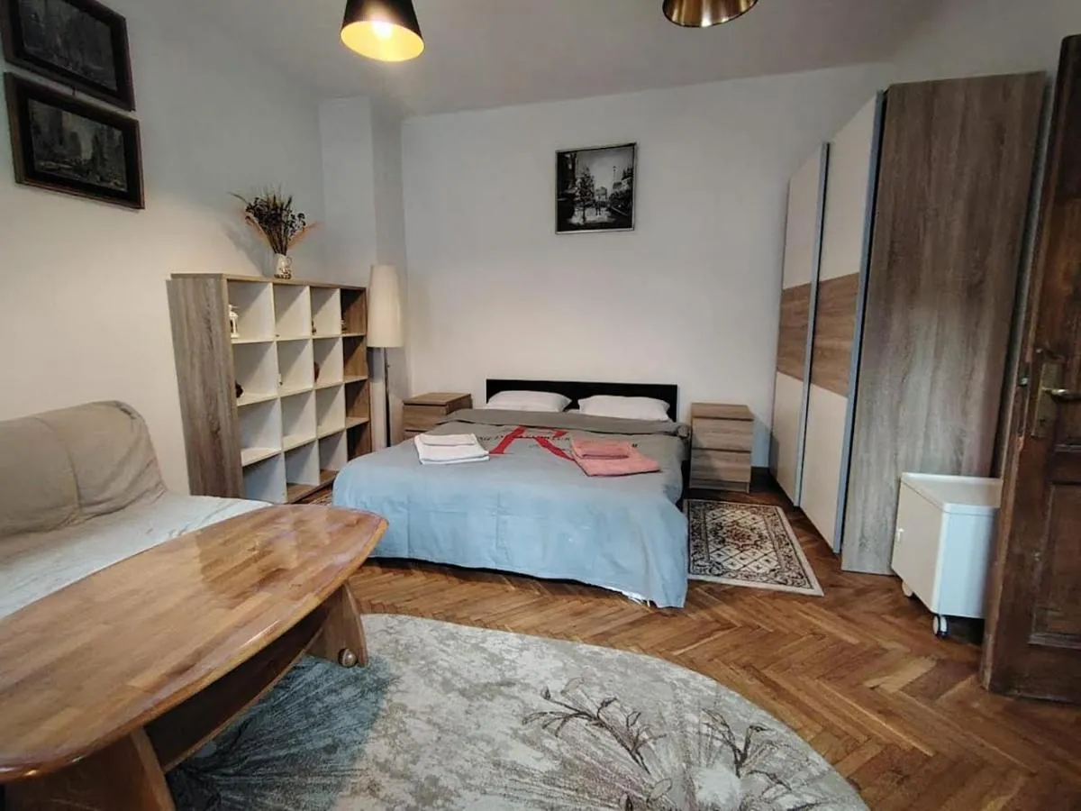 Image 1 of Central Spot Cluj