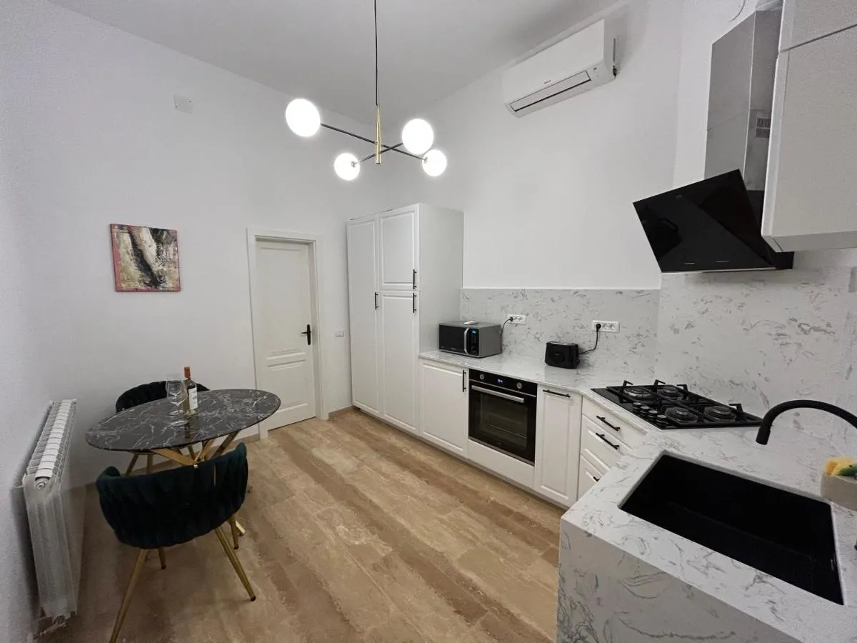 Image 3 of Central studio flat Cluj Napoca