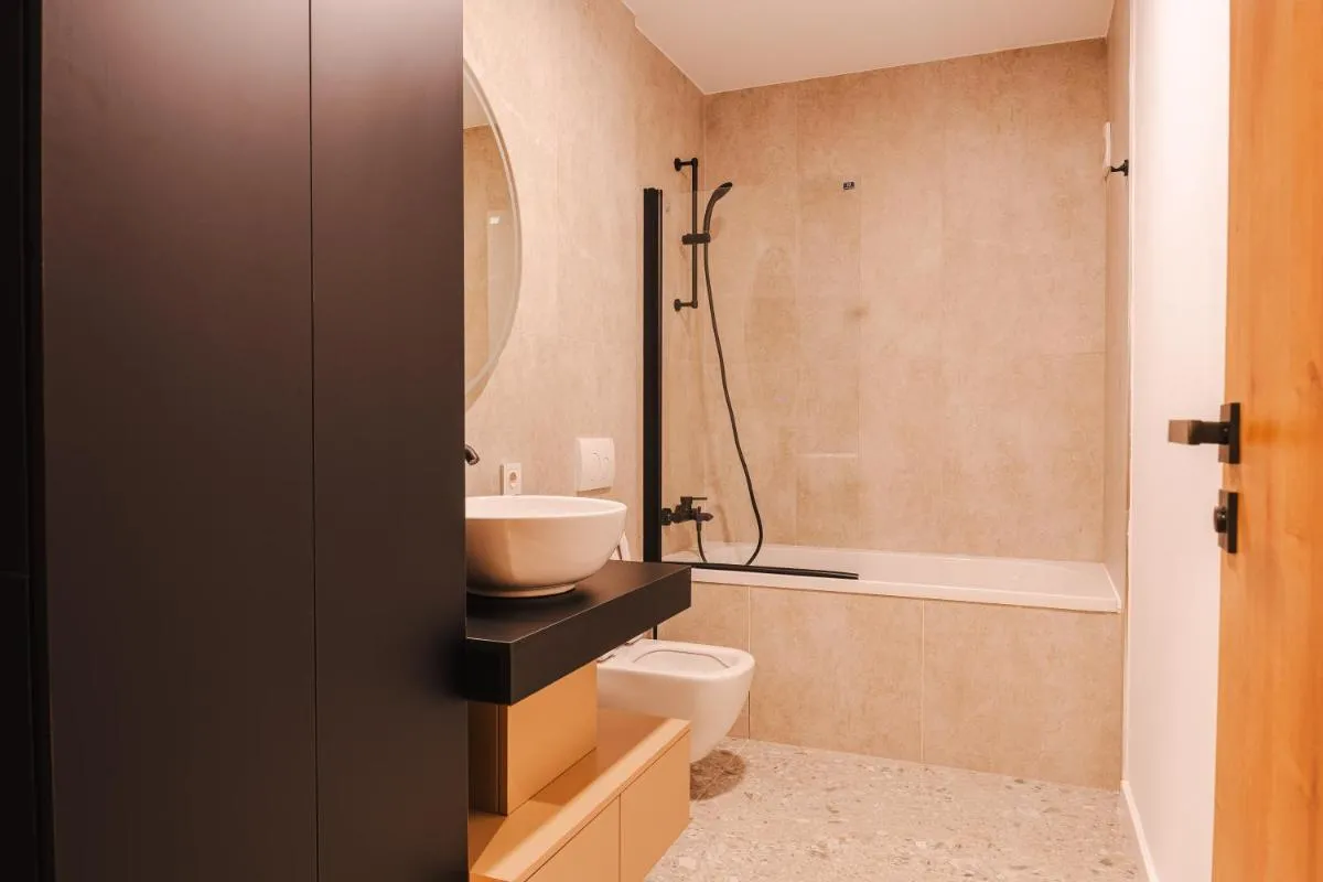 Image 5 of Chic Modern Apt – Netflix & Work-Friendly