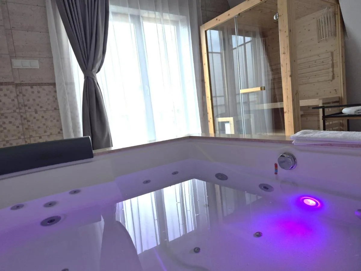 Image 6 of Cinque Stelle Hotel Apartments Private SPA Jacuzzi and Sauna