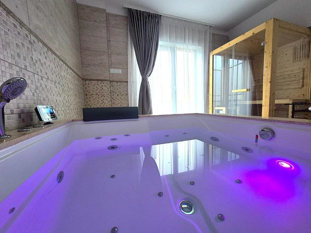 Image 2 of Cinque Stelle Hotel Apartments Private SPA Jacuzzi and Sauna