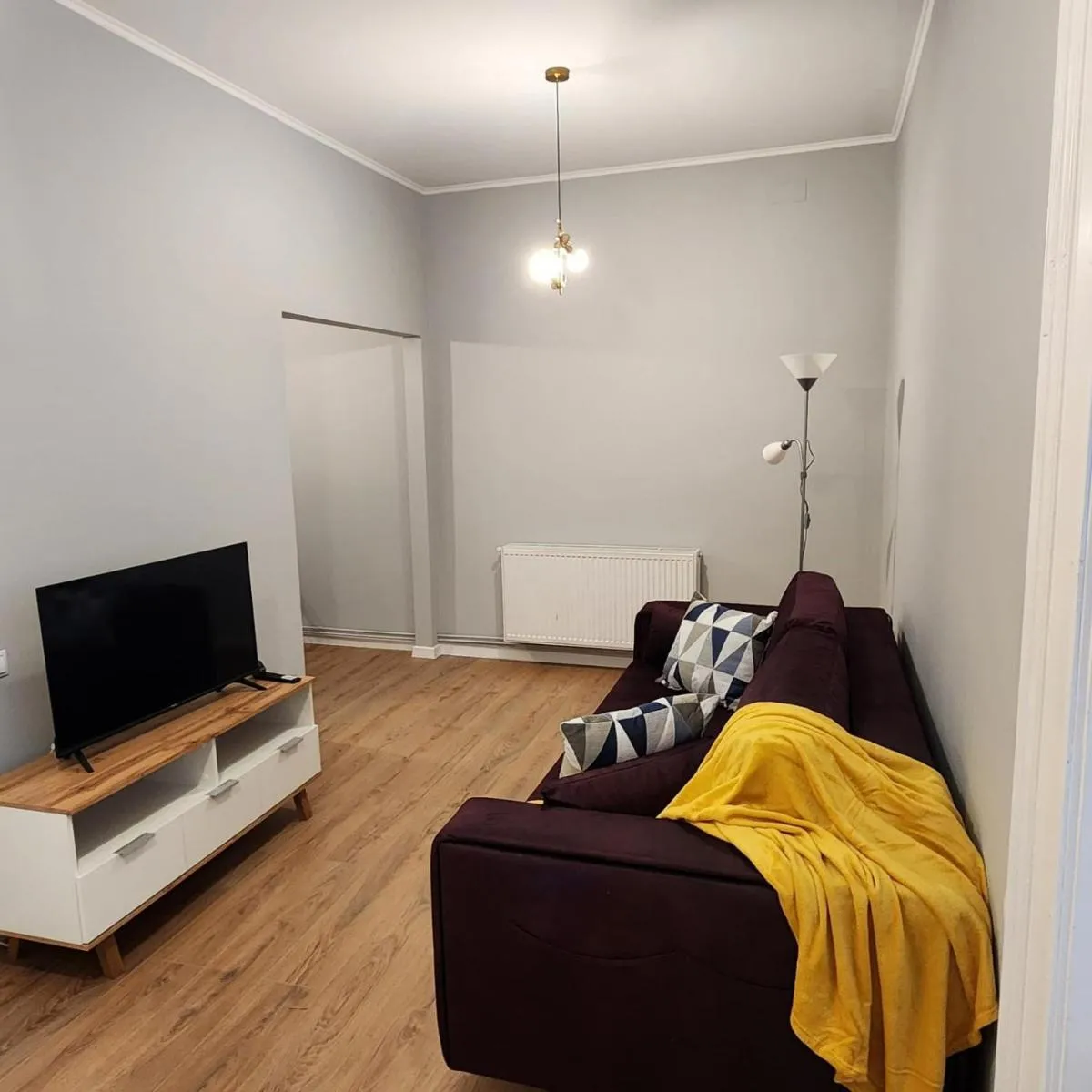 Image 5 of City Center apartment -A