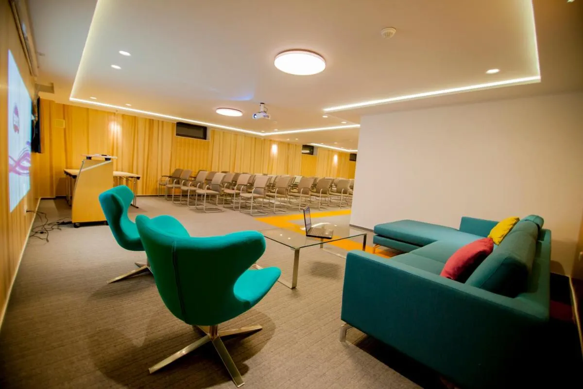 Image 6 of Cluj Business Class