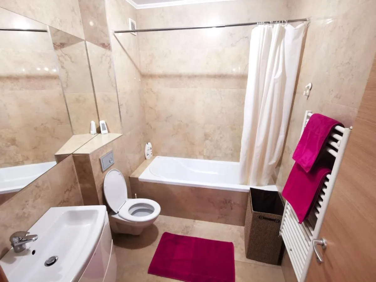 Image 6 of Contemporary central apartment in Cluj Napoca