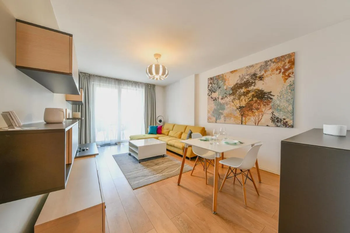 Image 3 of Cosy Central Stay w Parking