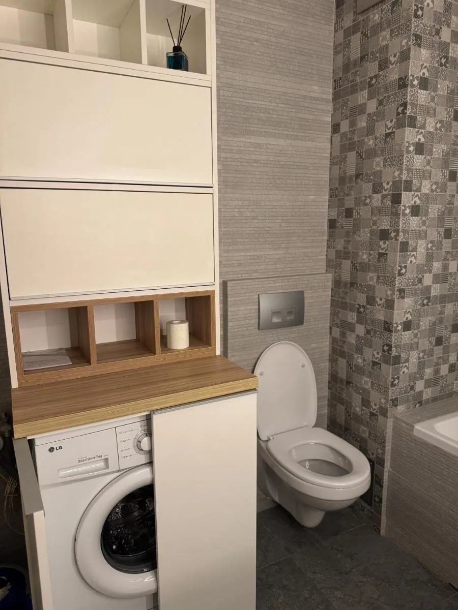 Image 3 of Cozy Semi-Central apartment with free parking and workspace