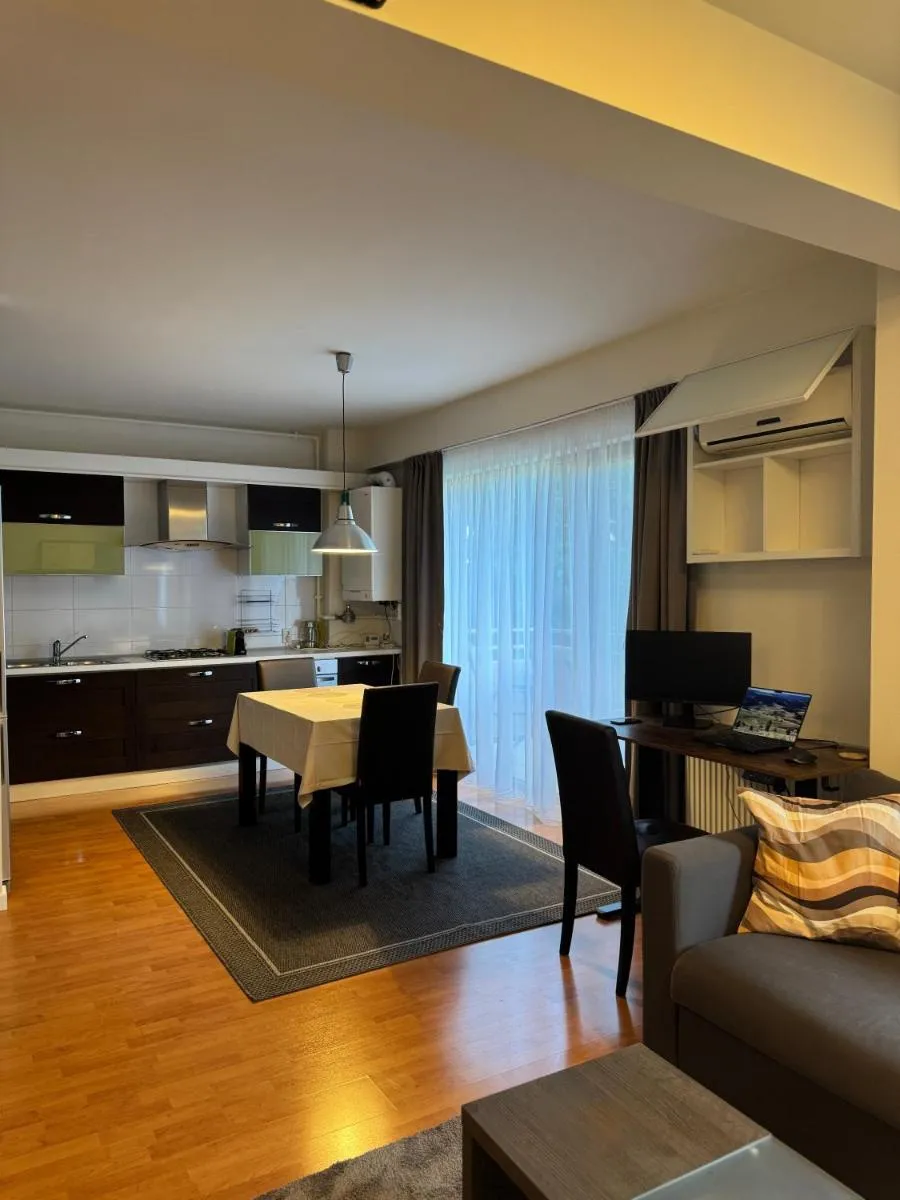 Image 4 of Cozy Semi-Central apartment with free parking and workspace