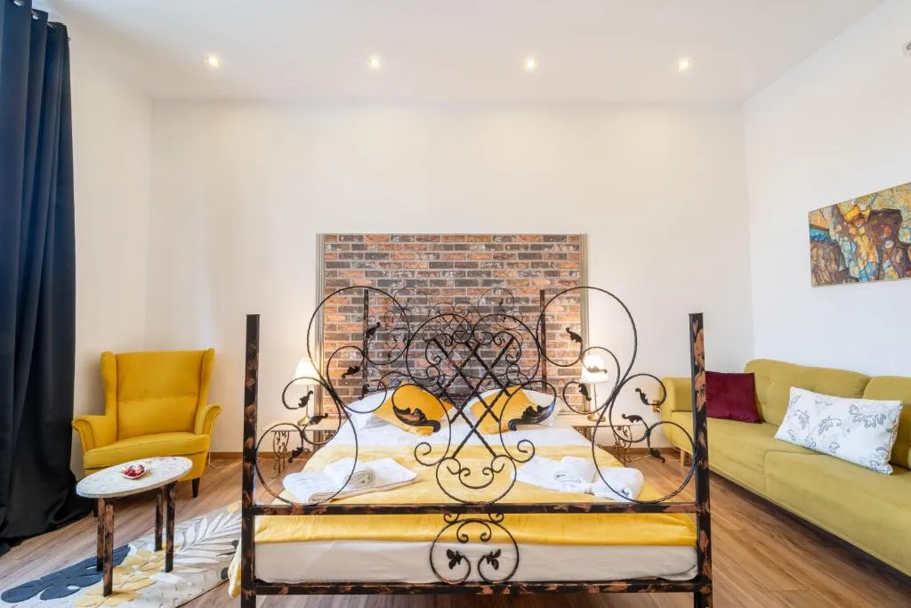 Image of Cozy spacious 5 star accommodation in the heart of historic center
