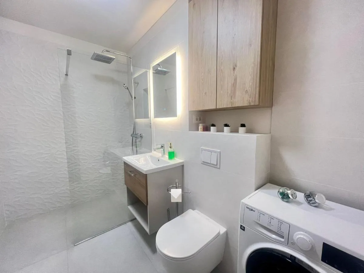 Image 2 of Cozynest Cipariu