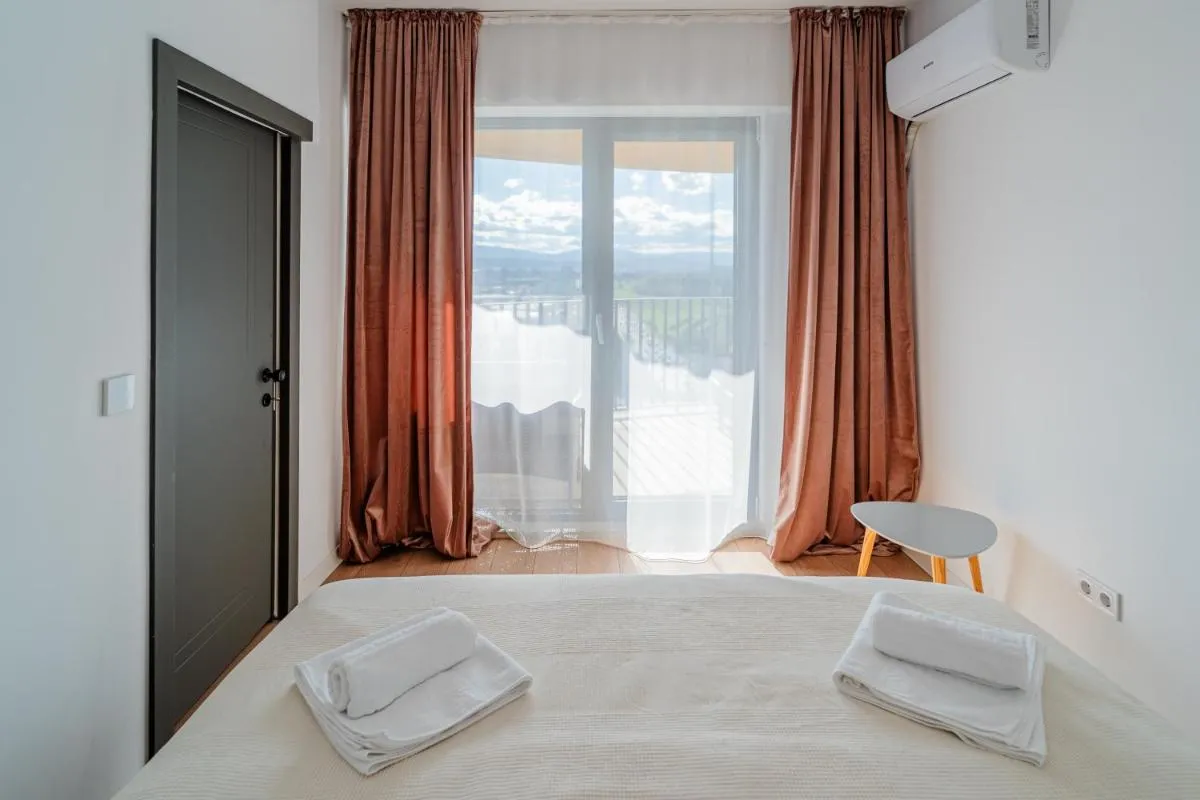 Image 1 of Cremene Tower ApartHotel