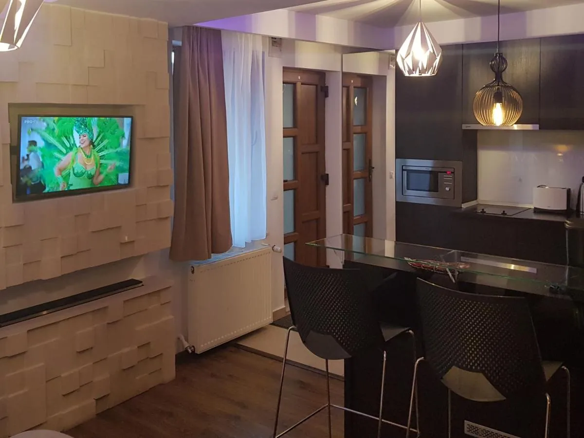 Image 2 of Daan Apartments