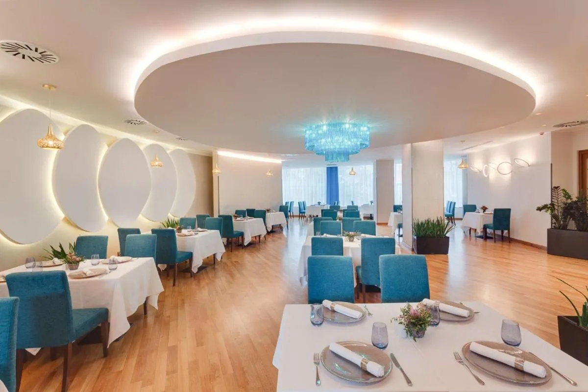 Image 3 of DoubleTree by Hilton Hotel Cluj – City Plaza