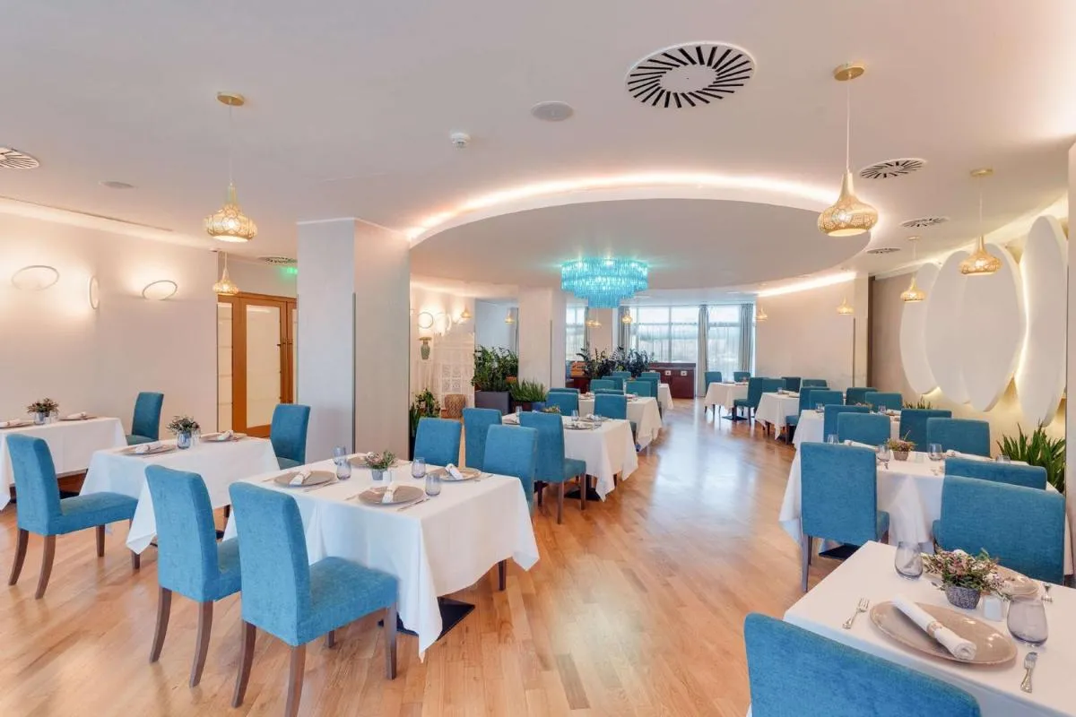 Image 4 of DoubleTree by Hilton Hotel Cluj – City Plaza