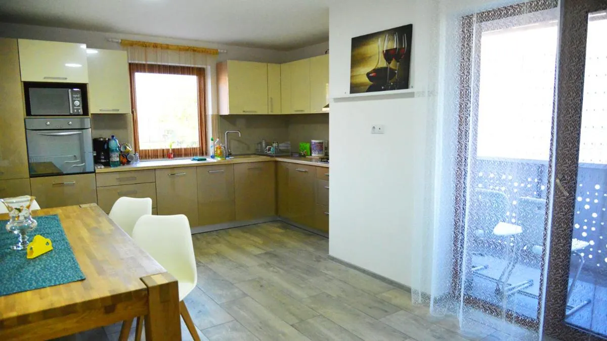 Image 1 of Elena Haus