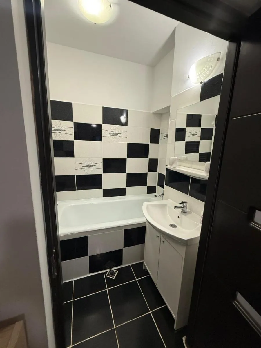 Image 2 of Eroilor Central Apartment