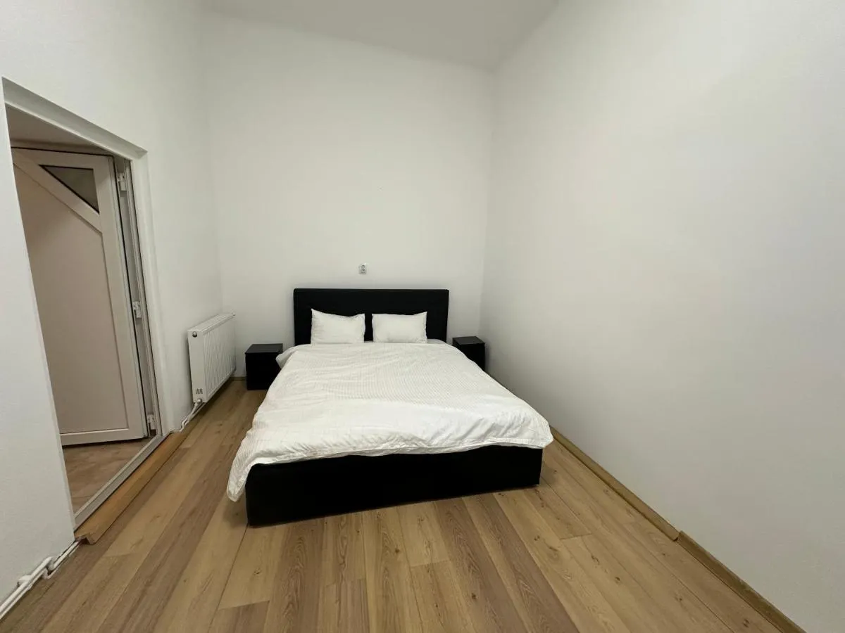 Image 6 of Eroilor Downtown Accomodation