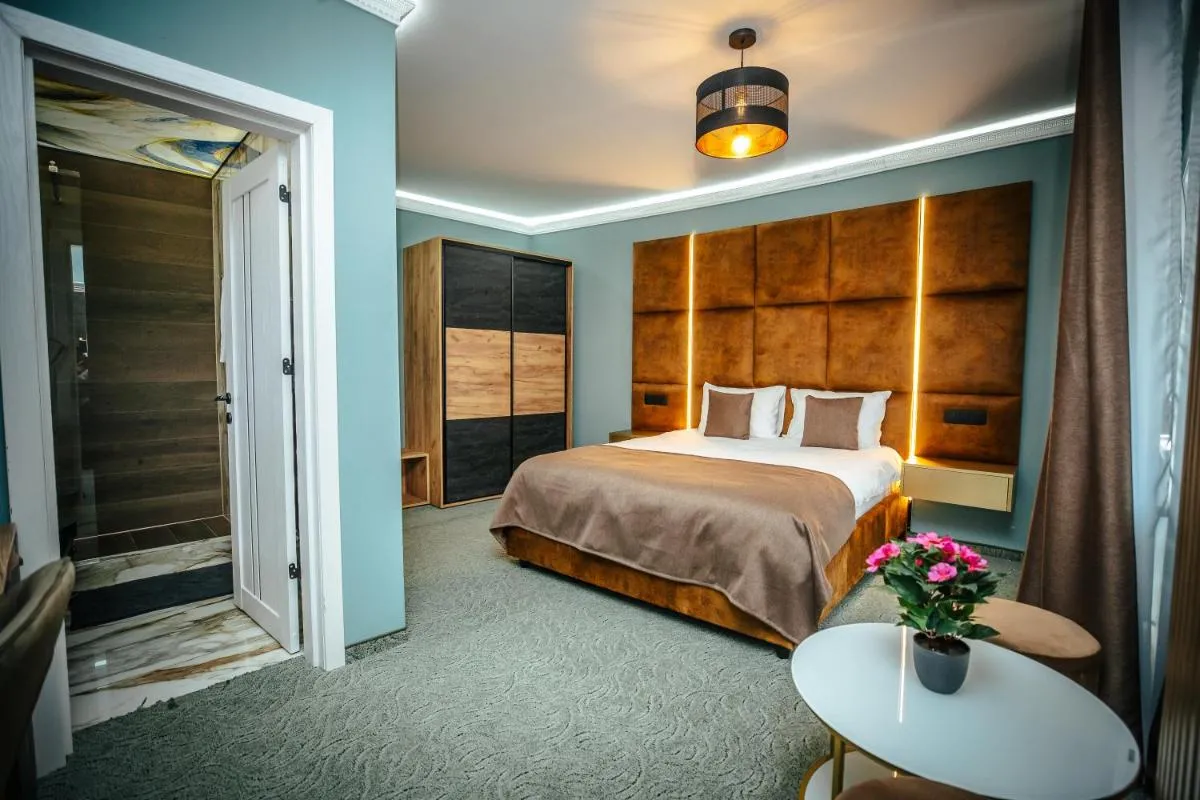 Image 1 of Fit Residence II