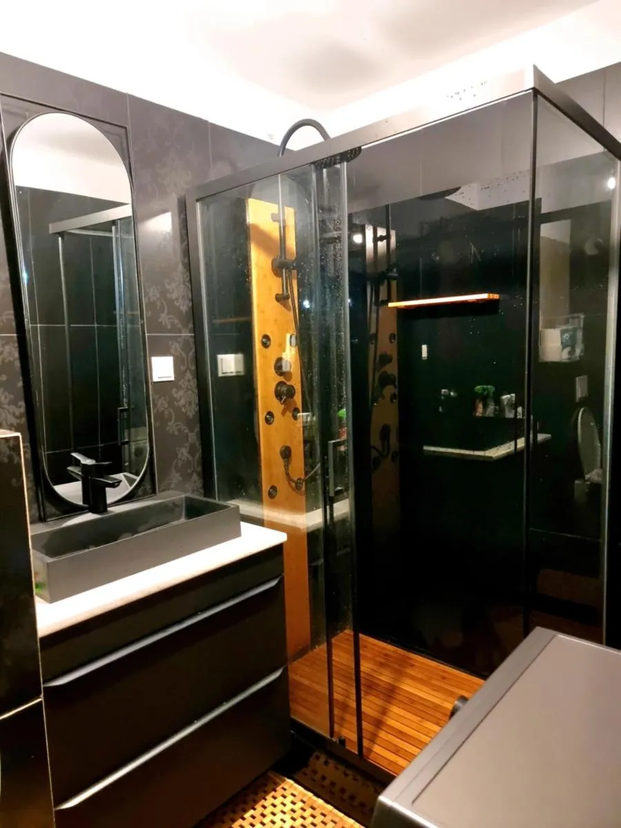 Image 1 of GLAMOUR Style Apartment