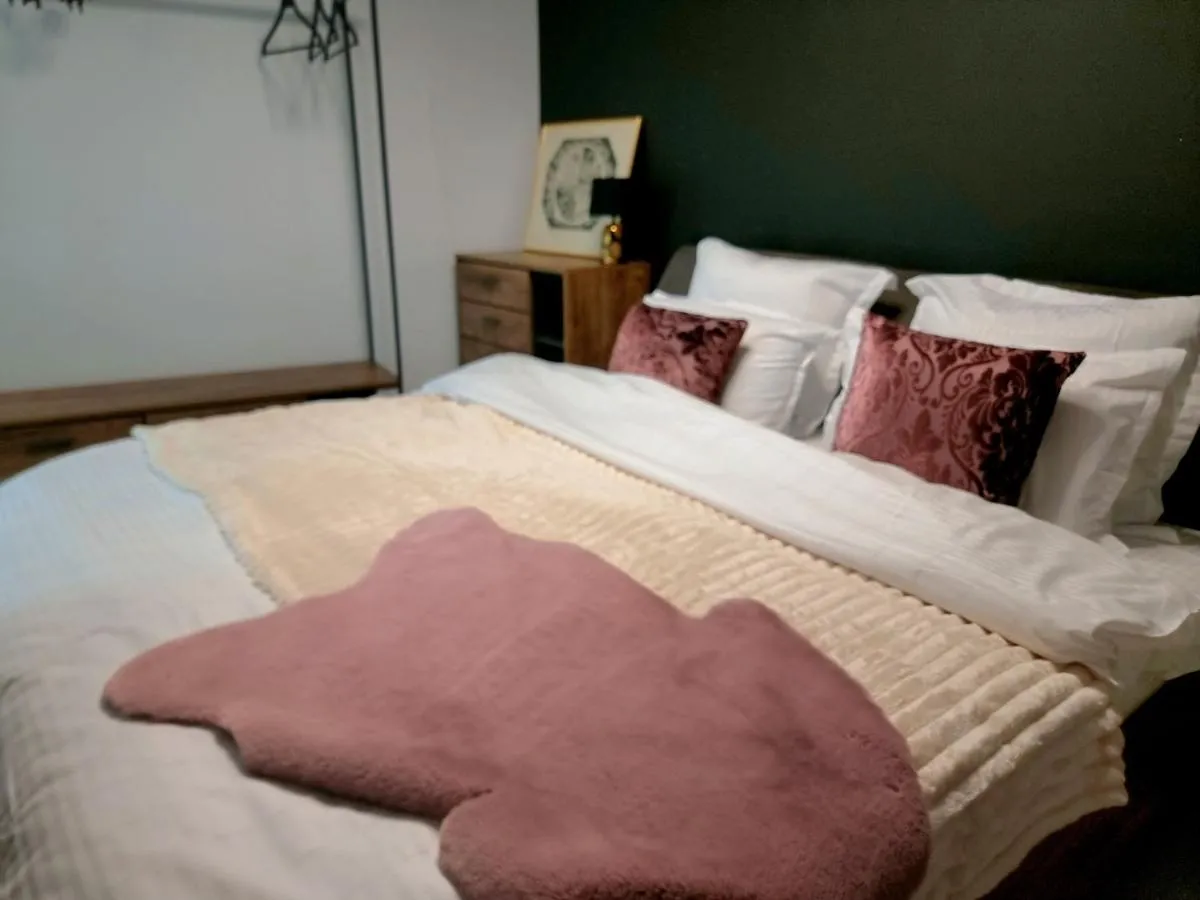 Image 6 of GLAMOUR Style Apartment