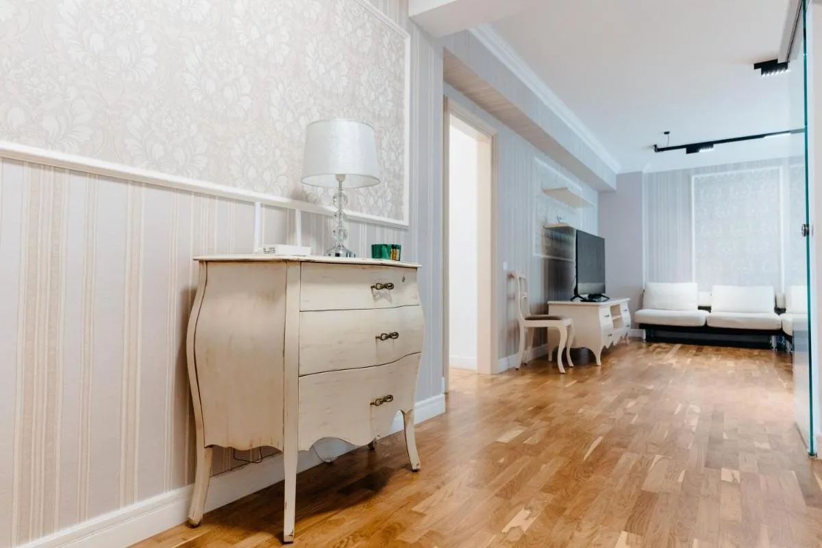 Image 2 of Grigorescu Residence